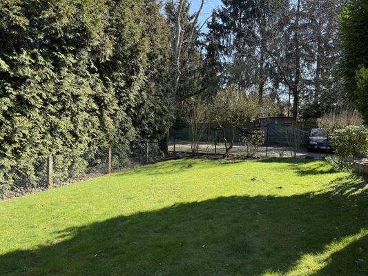 gepflegte Gartenanlage