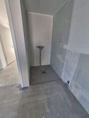 Bad Duschbereich (noch in Arbeit)