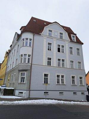 Vorderansicht Mehrfamilienhaus 