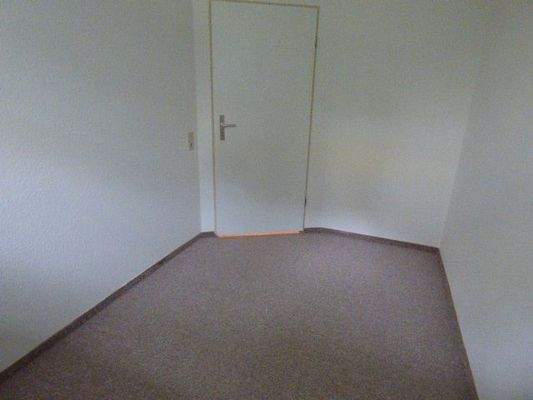 Keller gegenüber Hobbyraum