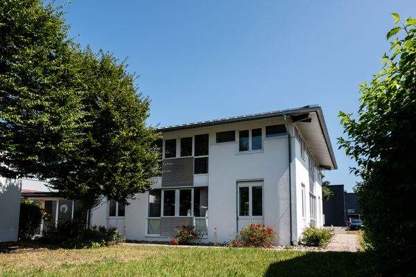 Gebäude 1 - Hinteransicht.jpg