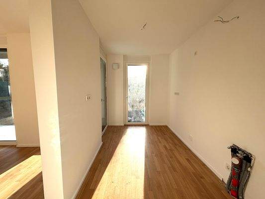 Seperate Küche mit Zugang zur Terrasse