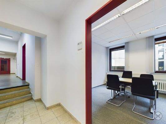 Eden-Ehbrecht-Immobilien_Büroflächen_Telekom-Gebäude_042