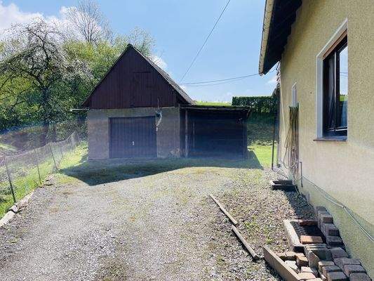 Zufahrt zur Garage