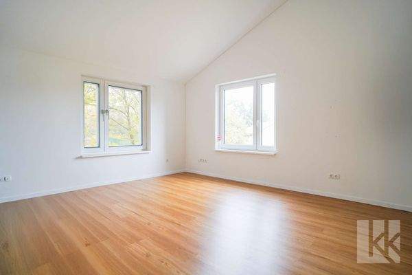 ...zwei große, helle...