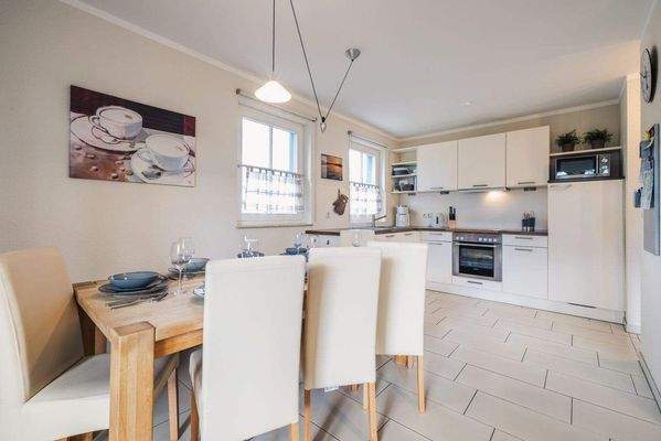 Küche u. Essbereich.jpg