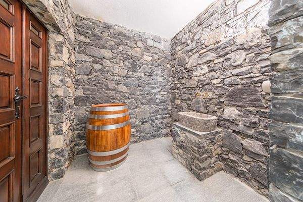 Eingang im Untergeschoss