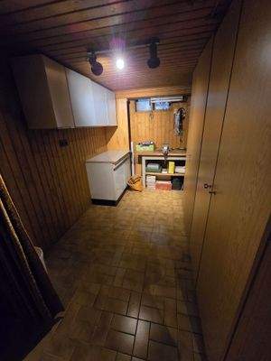 Werkzeug - und Vorratskeller.jpg