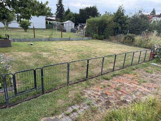 Garten am Grundstück