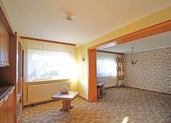 Wohn - und Essbereich