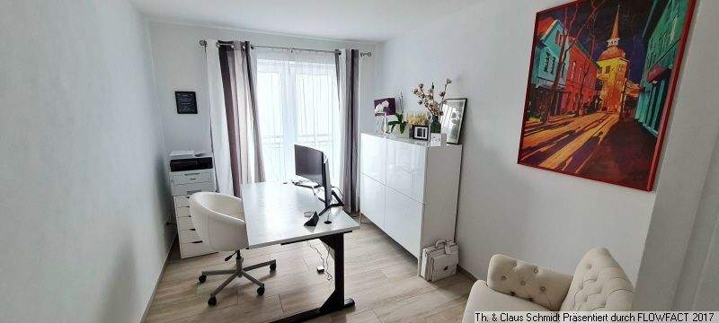 Arbeitszimmer im Obergeschoss