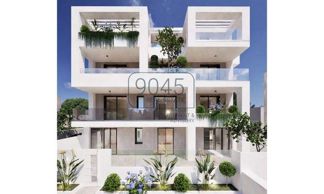 Luxuriöses Penthouse direkt am Meer in Grottammare – Marken