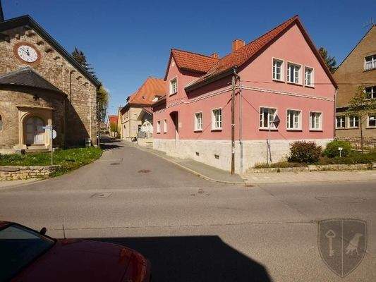  [*]  Zentrale LAGE in TAUBACH