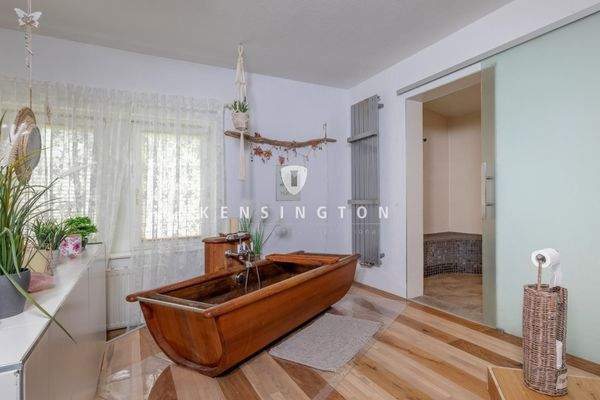 Bad Wohnung EG rechts