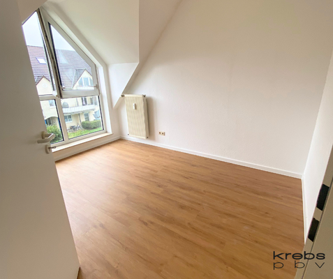 Kinder-/Arbeits-/Sportzimmer 1. Ebene mit toller Fensterfront