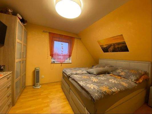 DG - Eltern Schlafzimmer