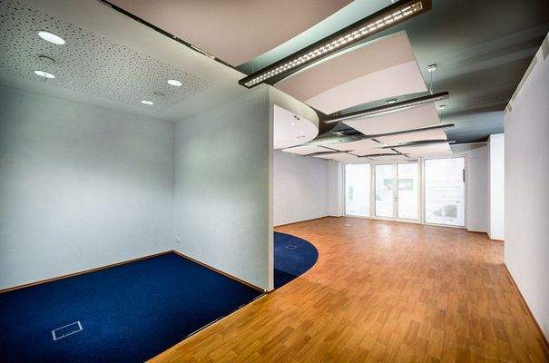 Verkaufs- Ausstellungsfläche