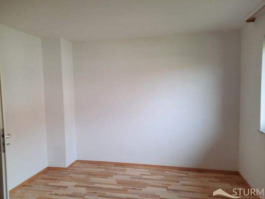 16. Hauptschlafzimmer 2, 1. OG..jpg