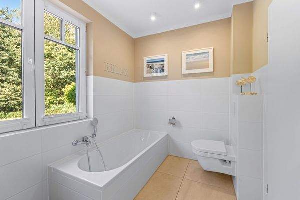 Haus am Wald – Zwei Häuser mit vier Ferienwohnungen DAHLER Rostock