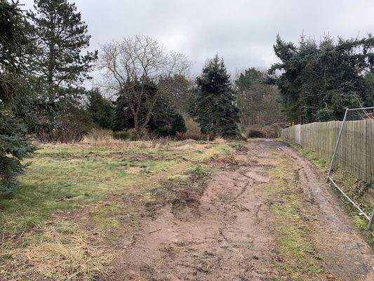 Zuwegung von der Kötzschenbrodar Str.