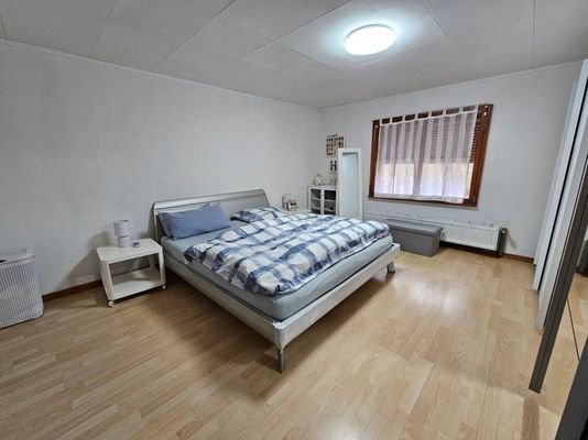 OG Schlafzimmer 1