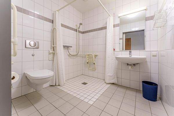Bewohnerzimmer-WC.