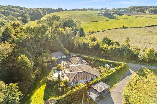 Traumhafte Grundstückslage am Wald