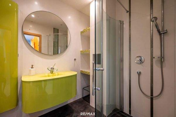 Erdgeschoß Badezimmer