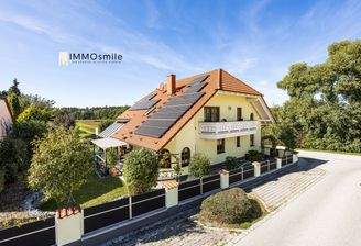 Großzügiges, gepflegtes Landhaus mit Doppelgarage, Garten und PV-Anlage 
