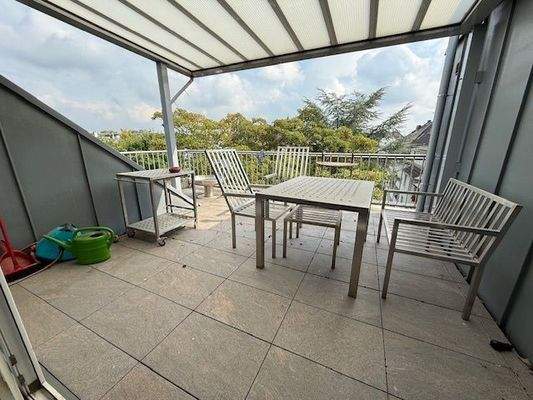 überdachte Terrasse