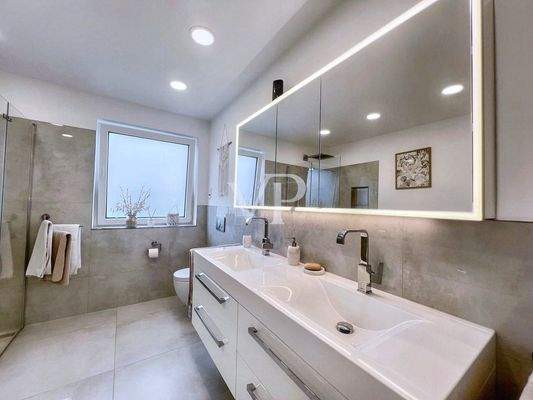 Badezimmer Erdgeschoss