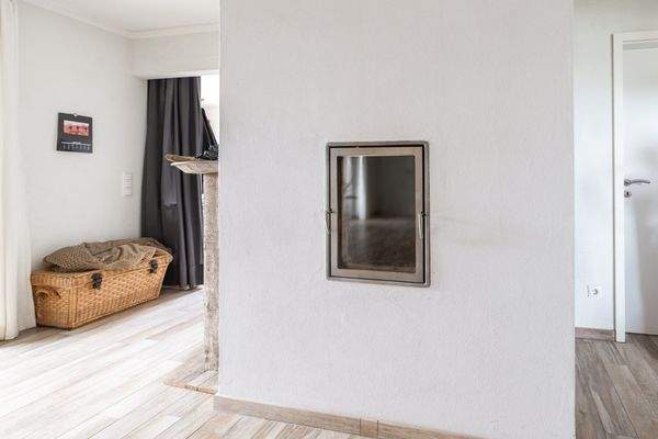 Grundofen im Wohnzimmer