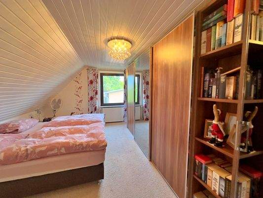 Schlafzimmer 1 im DG