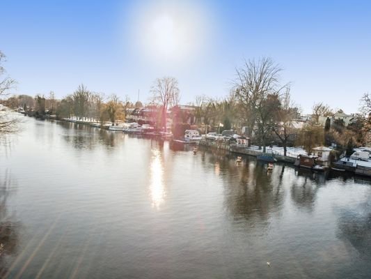 Wasser-Lage