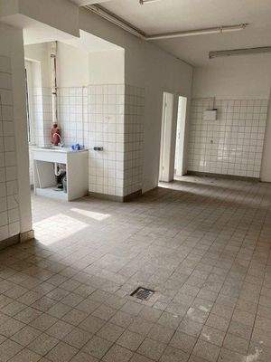 Raum oben mit Zugang zu WC und Küche