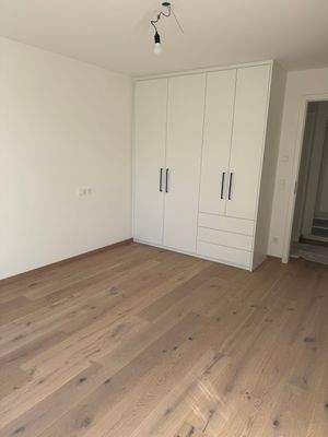 Schlafzimmer mit Einbauschrank