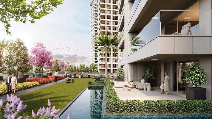 Apartments in a 5-Pool Complex Close to the Coast in Kartal Istanbul