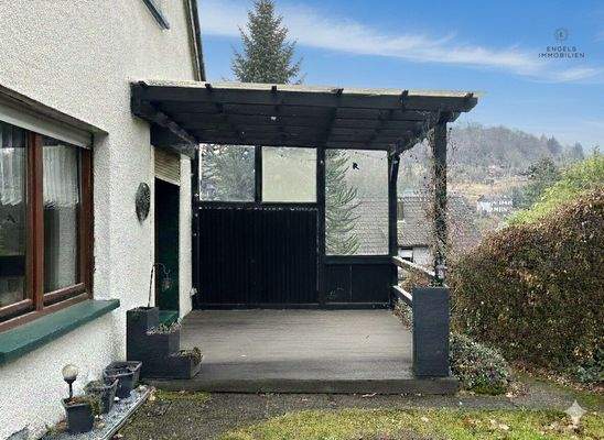 überdachter Freisitz Erdgeschgoss