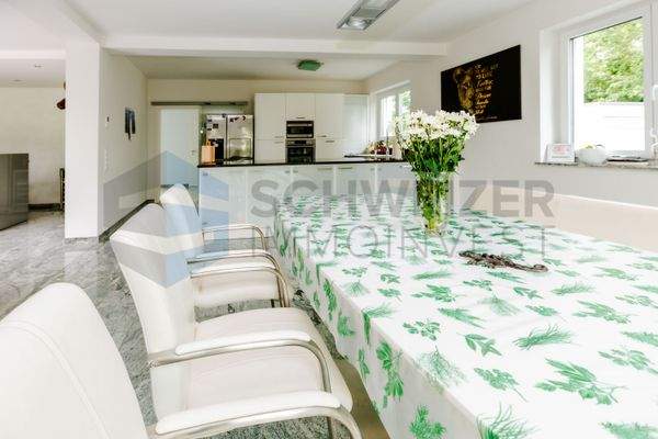 Essbereich mit Küche