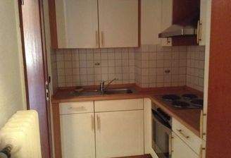 Küche (Herd am Bild noch alt)