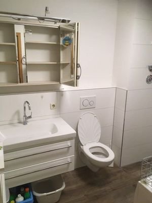 Badezimmer1.JPG