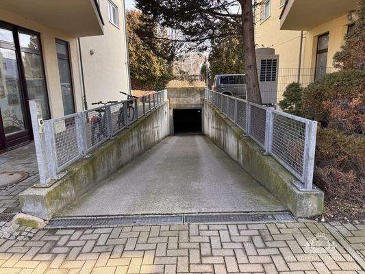 Zufahrt Tiefgarage