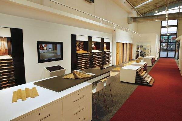 Living Haus HausStatterei Zuhausepaket Bodenbelaege Holz Laminat