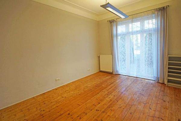 Kinder-/ Arbeits- oder Gästezimmer