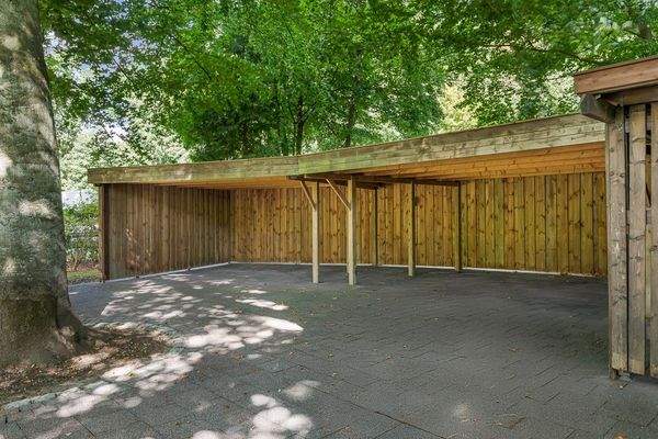 Platz für viele Autos