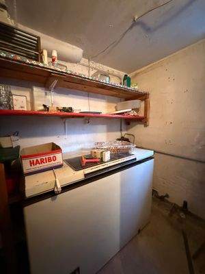 Vorratsraum im Keller