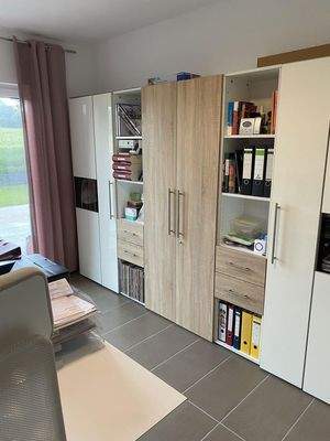 Büro Regalwand
