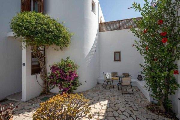 Kreta, Ag. Paraskevi: Tolle Wohnung in schöner Anlage mit Meerblick zu verkaufen