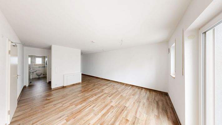 Wohn-/Ess-/Schlafzimmer