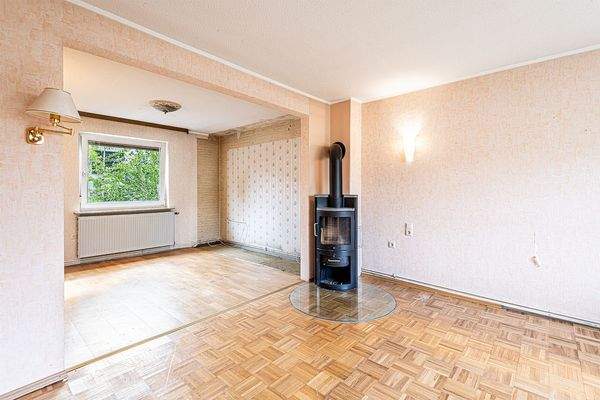 Wohnzimmer Blick ins Esszimmer